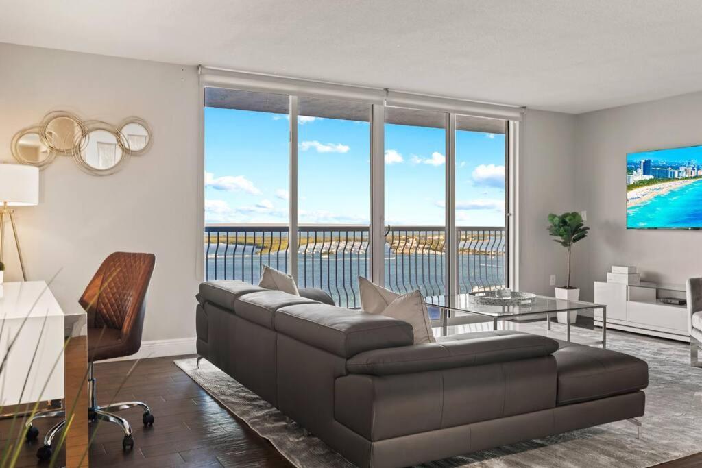 Ocean View 35Th Floor, In The Heart Of Miami Apartment Exterior photo